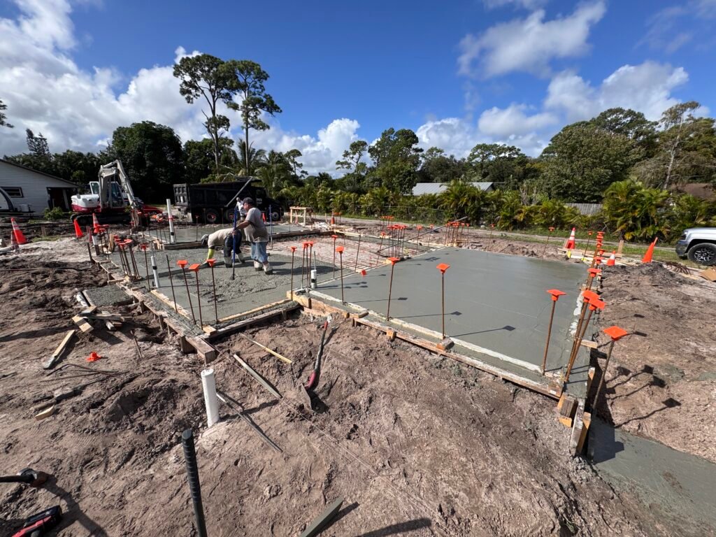 Foundation construction slab pour Palm Beach County